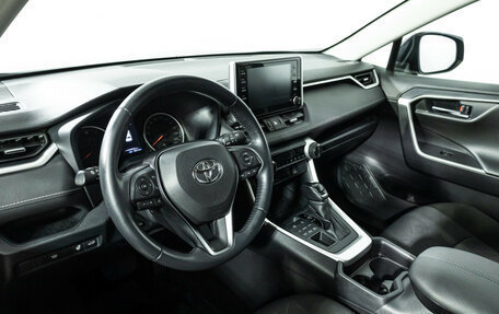 Toyota RAV4, 2021 год, 3 349 700 рублей, 11 фотография