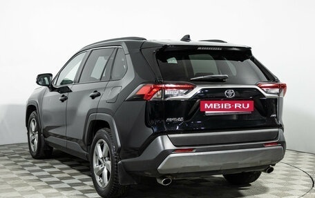 Toyota RAV4, 2021 год, 3 349 700 рублей, 7 фотография