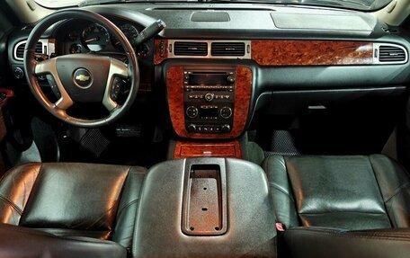 Chevrolet Tahoe III, 2013 год, 2 445 000 рублей, 9 фотография