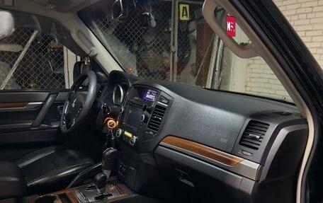 Mitsubishi Pajero IV, 2007 год, 1 250 000 рублей, 26 фотография