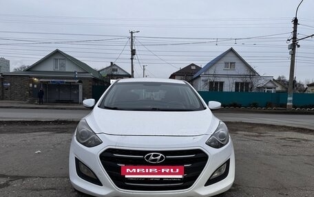 Hyundai i30 II рестайлинг, 2016 год, 710 000 рублей, 2 фотография