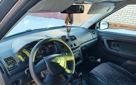 Skoda Fabia II, 2011 год, 825 000 рублей, 6 фотография