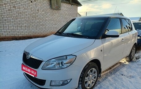 Skoda Fabia II, 2011 год, 825 000 рублей, 2 фотография