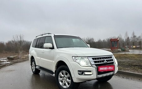 Mitsubishi Pajero IV, 2015 год, 2 100 000 рублей, 2 фотография