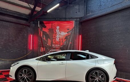 Toyota Prius IV XW50, 2025 год, 3 425 000 рублей, 2 фотография