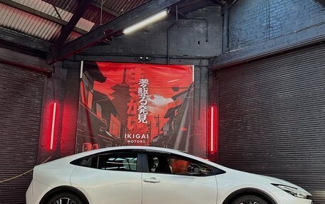 Toyota Prius IV XW50, 2025 год, 3 425 000 рублей, 3 фотография