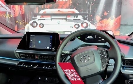 Toyota Prius IV XW50, 2025 год, 3 425 000 рублей, 9 фотография