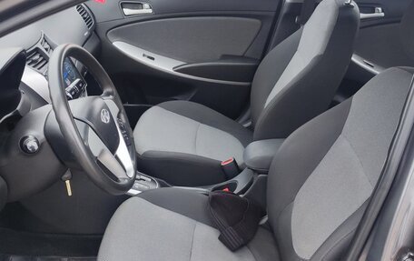 Hyundai Solaris II рестайлинг, 2011 год, 650 000 рублей, 5 фотография