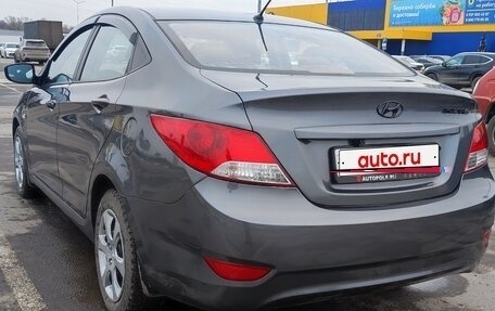 Hyundai Solaris II рестайлинг, 2011 год, 650 000 рублей, 4 фотография
