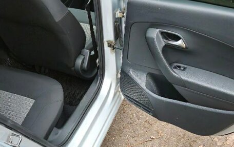 Volkswagen Polo VI (EU Market), 2011 год, 590 000 рублей, 19 фотография