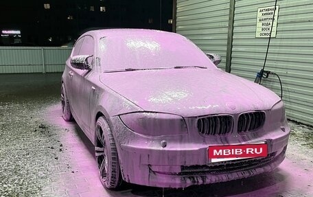 BMW 1 серия, 2009 год, 930 000 рублей, 8 фотография