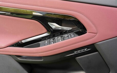 Land Rover Range Rover Evoque II, 2025 год, 6 300 000 рублей, 22 фотография