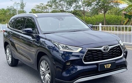 Toyota Highlander, 2024 год, 4 444 155 рублей, 1 фотография