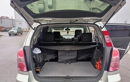 Toyota Corolla Verso I, 2008 год, 650 000 рублей, 14 фотография