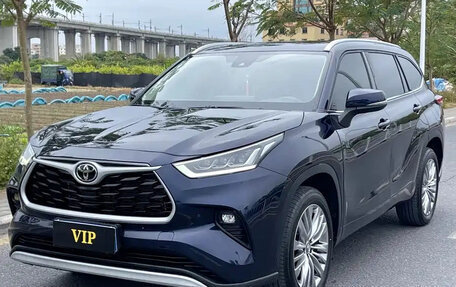 Toyota Highlander, 2024 год, 4 444 155 рублей, 3 фотография