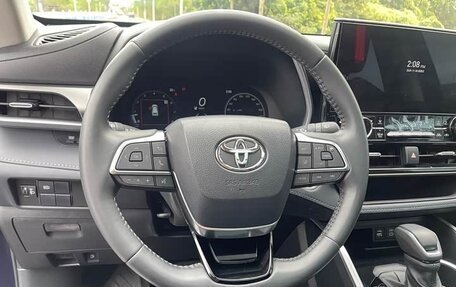 Toyota Highlander, 2024 год, 4 444 155 рублей, 14 фотография