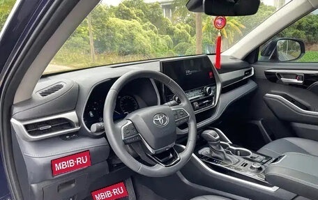 Toyota Highlander, 2024 год, 4 444 155 рублей, 11 фотография