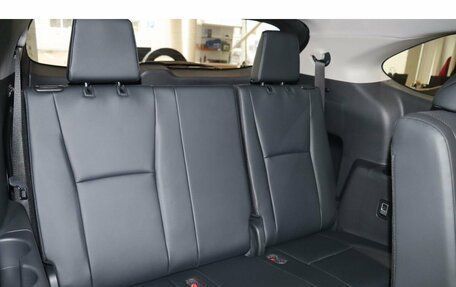 Toyota Highlander, 2025 год, 6 280 000 рублей, 13 фотография