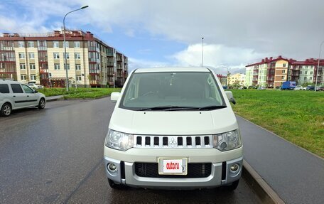 Mitsubishi Delica D:5 I, 2009 год, 1 980 000 рублей, 3 фотография