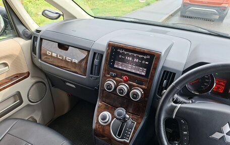 Mitsubishi Delica D:5 I, 2009 год, 1 980 000 рублей, 12 фотография