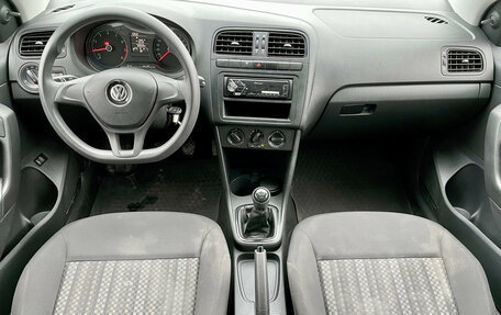 Volkswagen Polo VI (EU Market), 2018 год, 1 100 000 рублей, 11 фотография