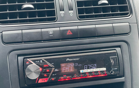 Volkswagen Polo VI (EU Market), 2018 год, 1 100 000 рублей, 14 фотография