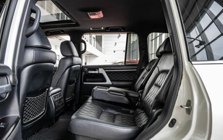 Toyota Land Cruiser 200, 2017 год, 6 598 000 рублей, 19 фотография