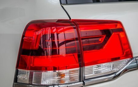 Toyota Land Cruiser 200, 2017 год, 6 598 000 рублей, 14 фотография