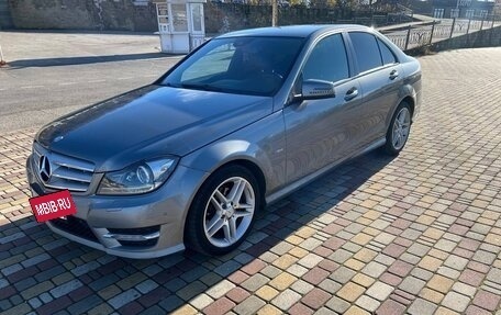 Mercedes-Benz C-Класс, 2011 год, 1 700 000 рублей, 2 фотография