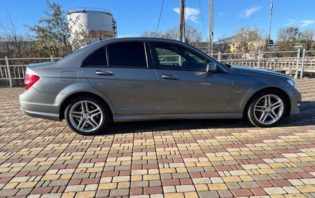 Mercedes-Benz C-Класс, 2011 год, 1 700 000 рублей, 4 фотография