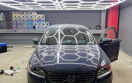 Volvo V70 III рестайлинг, 2013 год, 1 190 000 рублей, 2 фотография