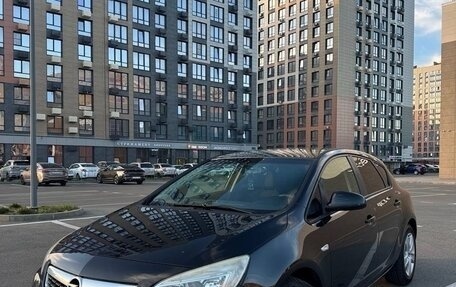 Opel Astra J, 2012 год, 650 000 рублей, 2 фотография