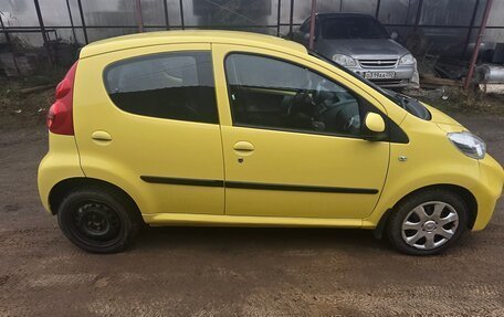 Peugeot 107 I рестайлинг, 2010 год, 350 000 рублей, 3 фотография