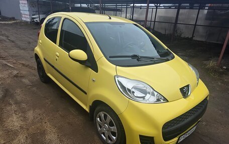 Peugeot 107 I рестайлинг, 2010 год, 350 000 рублей, 2 фотография