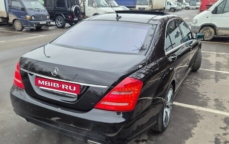 Mercedes-Benz S-Класс, 2011 год, 1 850 000 рублей, 25 фотография