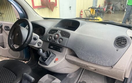 Renault Kangoo II рестайлинг, 2010 год, 587 000 рублей, 7 фотография