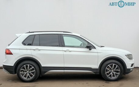 Volkswagen Tiguan II, 2019 год, 1 889 000 рублей, 4 фотография