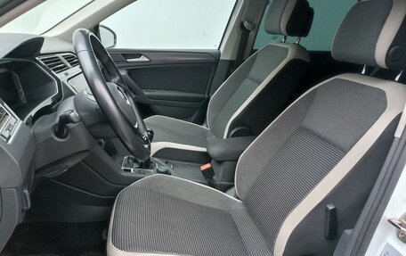 Volkswagen Tiguan II, 2019 год, 1 889 000 рублей, 10 фотография