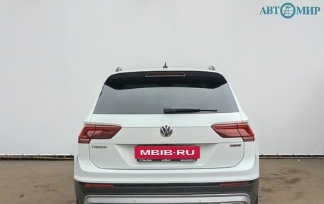 Volkswagen Tiguan II, 2019 год, 1 889 000 рублей, 6 фотография