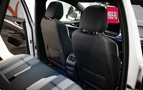 Volkswagen ID.4, 2021 год, 2 997 000 рублей, 28 фотография