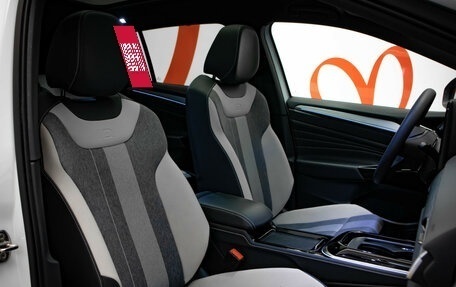 Volkswagen ID.4, 2021 год, 2 997 000 рублей, 26 фотография