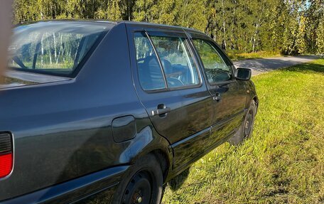 Volkswagen Vento, 1997 год, 135 000 рублей, 5 фотография