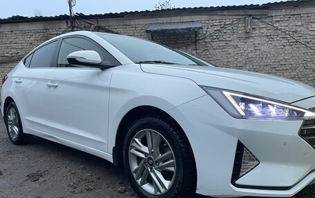 Hyundai Elantra VI рестайлинг, 2019 год, 2 100 000 рублей, 2 фотография