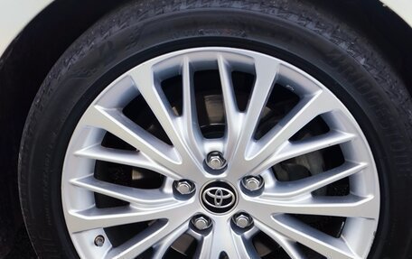 Toyota Camry, 2019 год, 3 980 000 рублей, 7 фотография