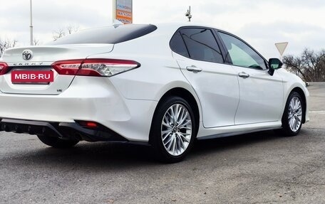 Toyota Camry, 2019 год, 3 980 000 рублей, 8 фотография