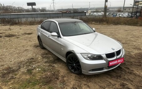 BMW 3 серия, 2005 год, 570 000 рублей, 1 фотография