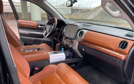 Toyota Tundra II, 2014 год, 4 980 000 рублей, 8 фотография