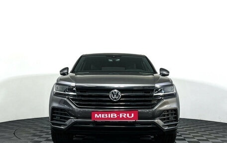 Volkswagen Touareg III, 2019 год, 4 645 000 рублей, 2 фотография