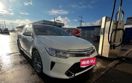 Toyota Camry, 2016 год, 3 100 000 рублей, 1 фотография