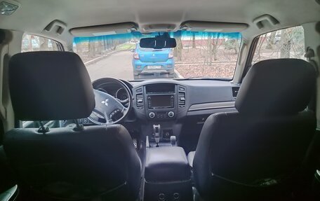 Mitsubishi Pajero IV, 2013 год, 2 050 000 рублей, 7 фотография